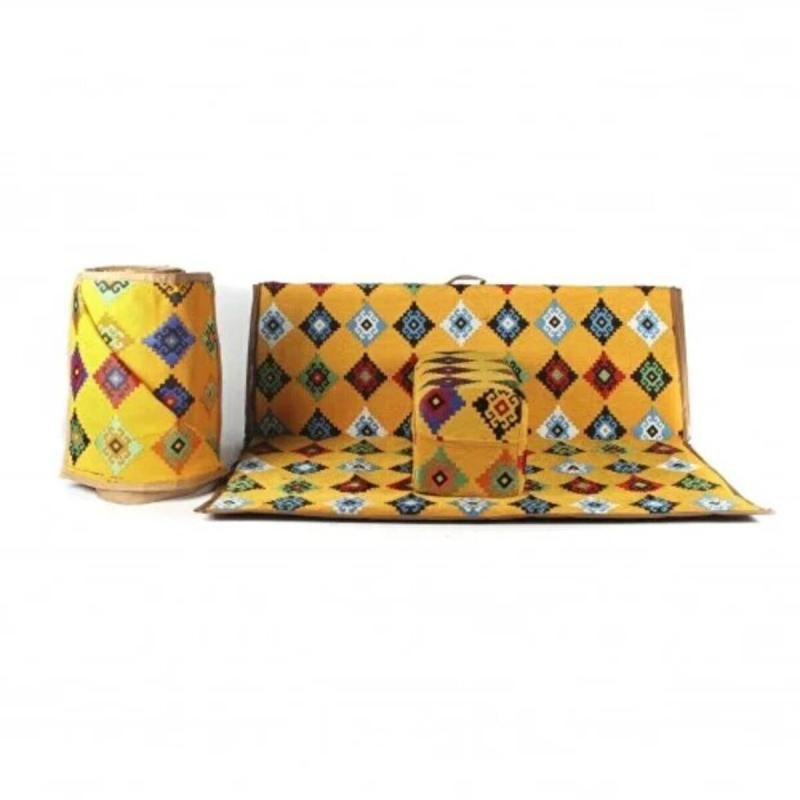 طقم مجلس تخييم أرضية مع مراكي وكراسي وبساط فاخر يكفي 8 أشخاص للبر والرحلات 9 قطع🌿