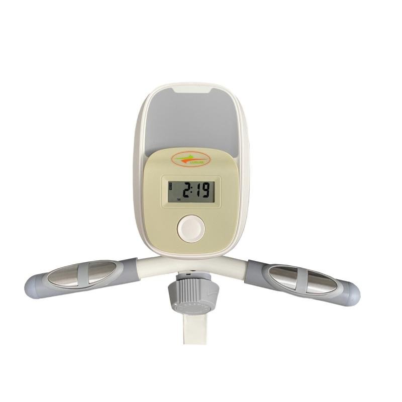 دراجة بمسند الظهر وعجلة دوران بوزن 4 كجم أقصى وزن للمستخدم 110 كجم Bc27003