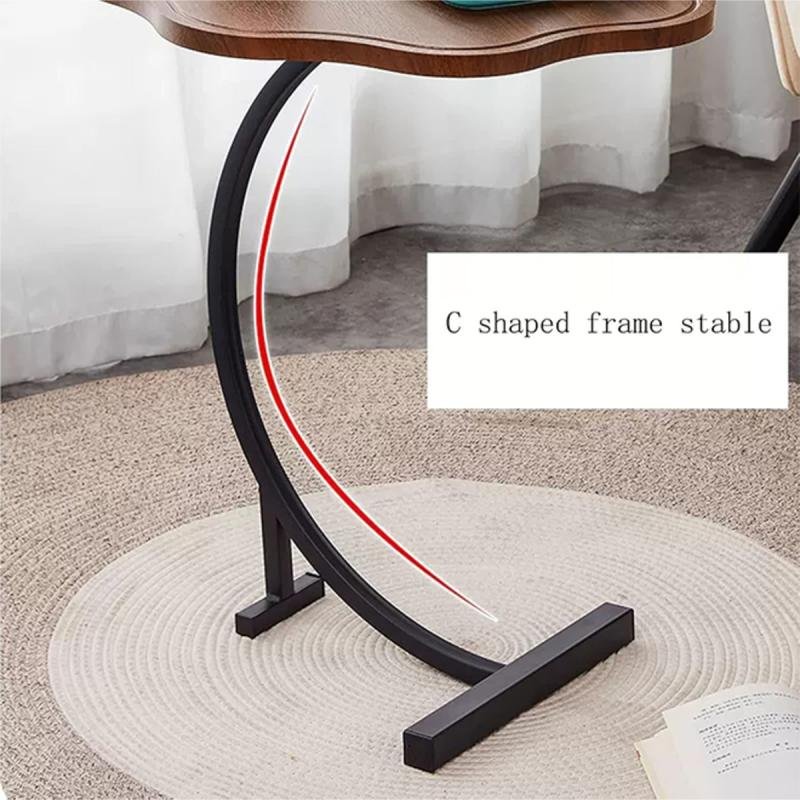 طاولة قهوة عصرية | طاولة جانبية على شكل حرف C بسطح خشبي على شكل زهرة وإطار معدني أسود