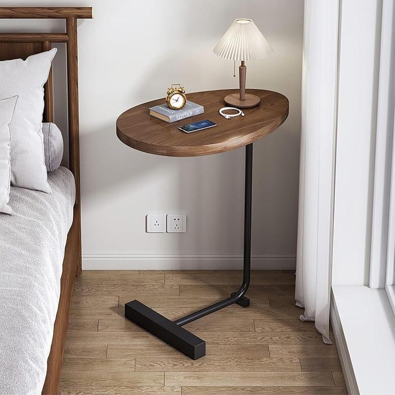 طاولة قهوة عصرية | طاولة جانبية علي شكل حرف سي سطح خشبي  وارجل معدنية باللون الأسود 60x45x30 سم